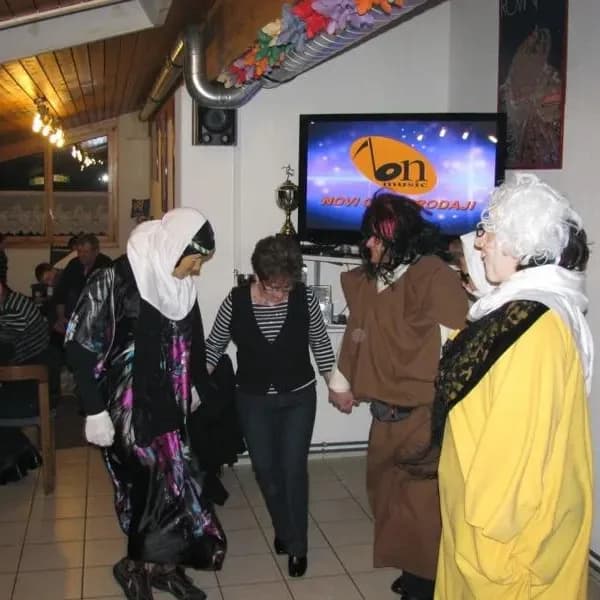 Prsten 2011 12