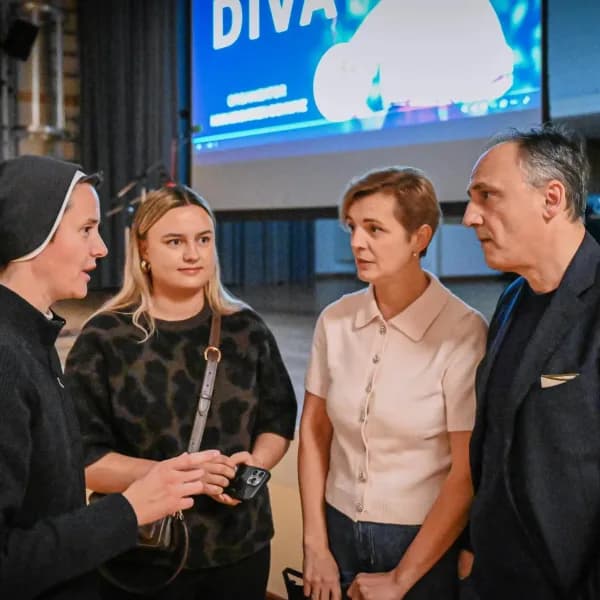 Film "DIVA" 48